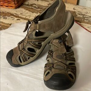 Croft & Barrow Brown Sport Sandals with Adjustable Straps